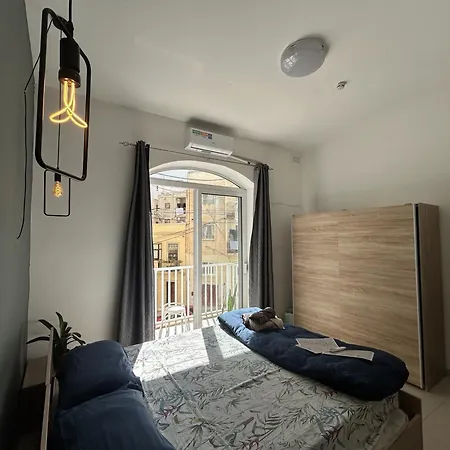 Central Sliema Airconditioned And Spacious Buitenkant foto