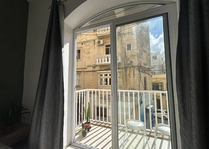 Central Sliema Airconditioned And Spacious