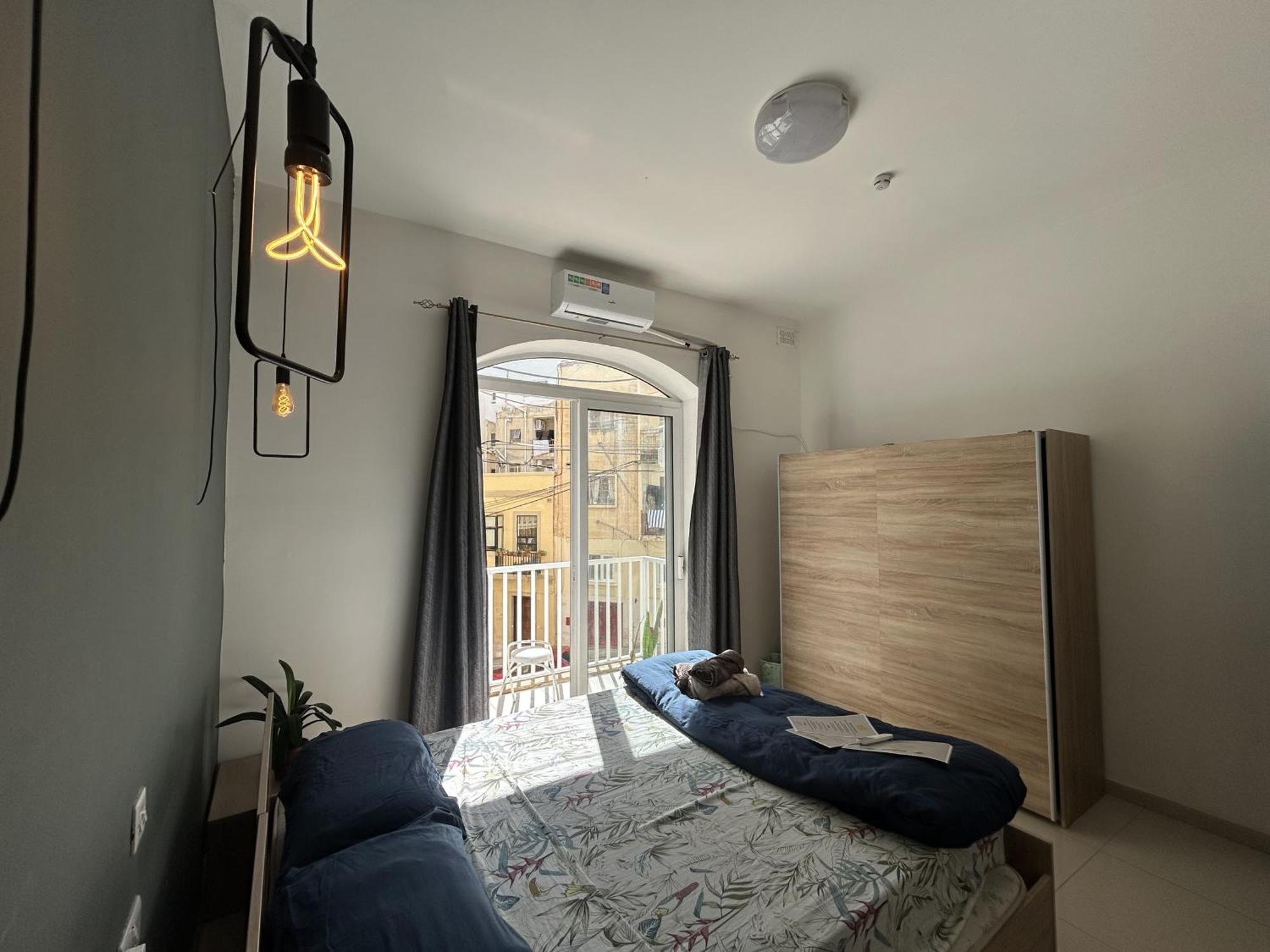 Airconditioned And Spacious * Sliema